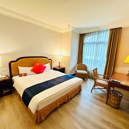 Wei-Yat Grand Hotel Tainan Buitenkant foto