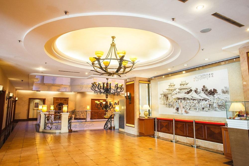 Wei-Yat Grand Hotel Tainan Buitenkant foto