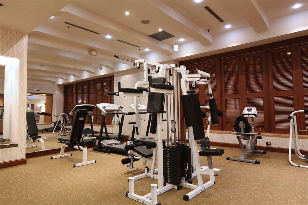 Wei-Yat Grand Hotel Tainan Buitenkant foto