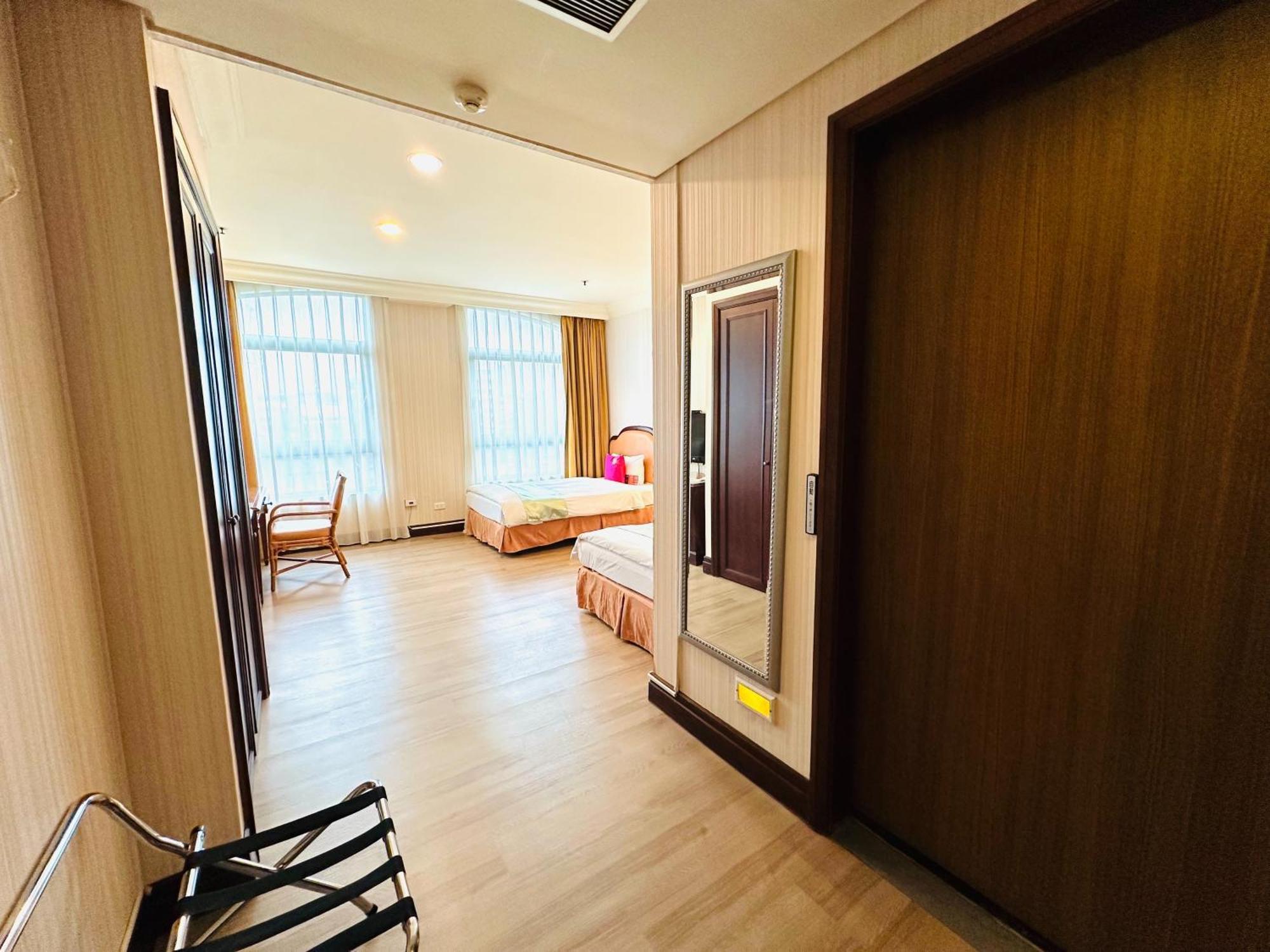 Wei-Yat Grand Hotel Tainan Buitenkant foto