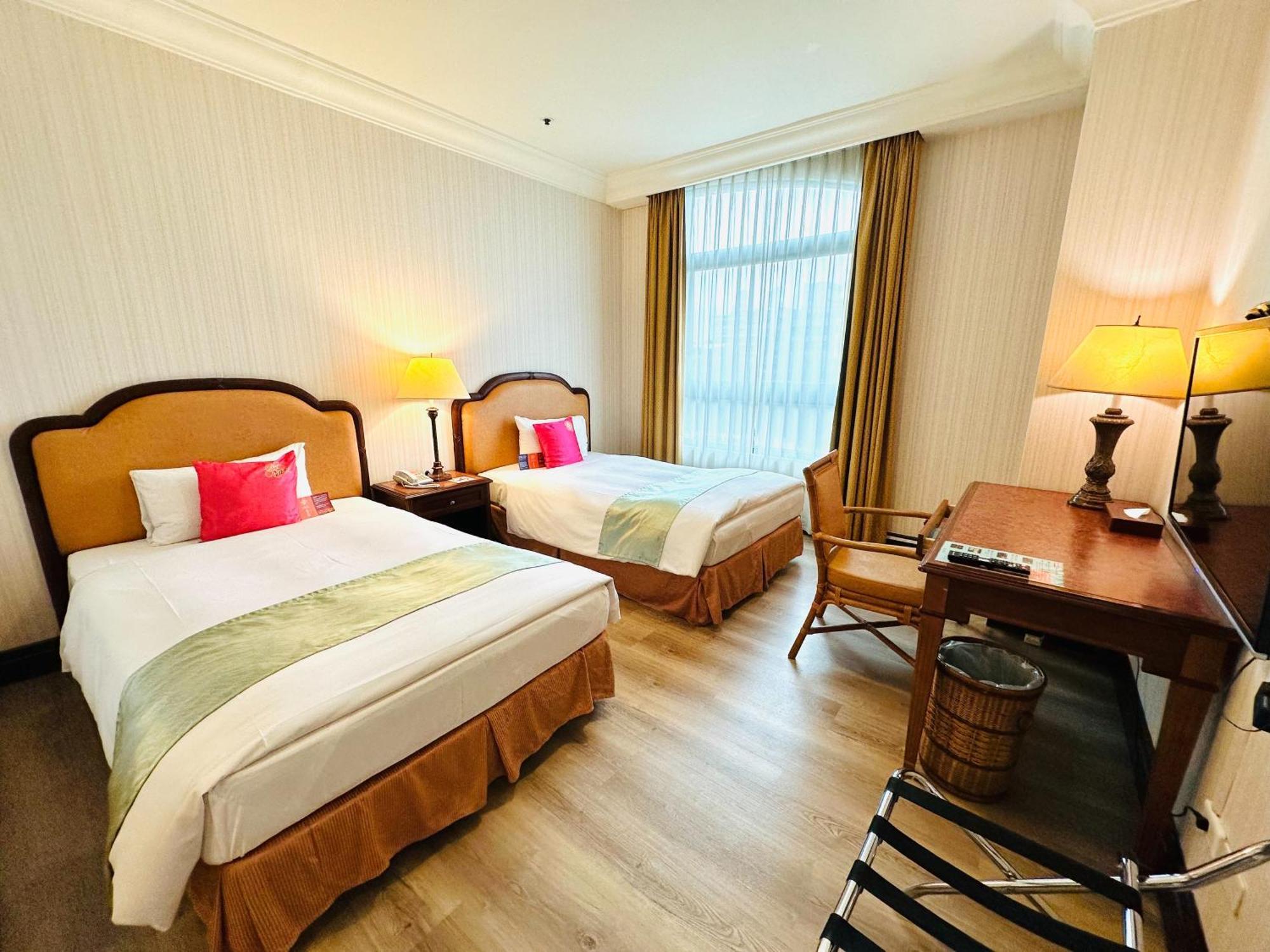 Wei-Yat Grand Hotel Tainan Buitenkant foto