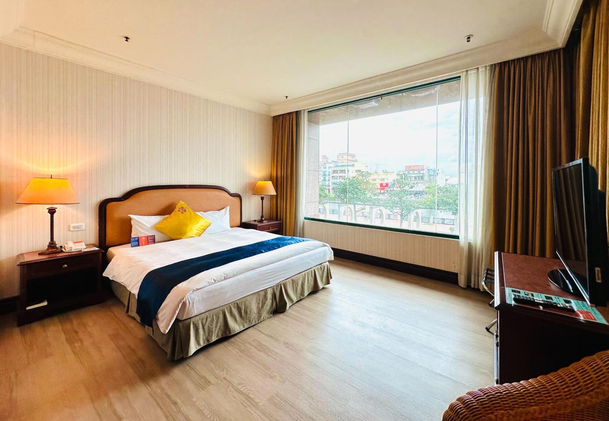 Wei-Yat Grand Hotel Tainan Buitenkant foto