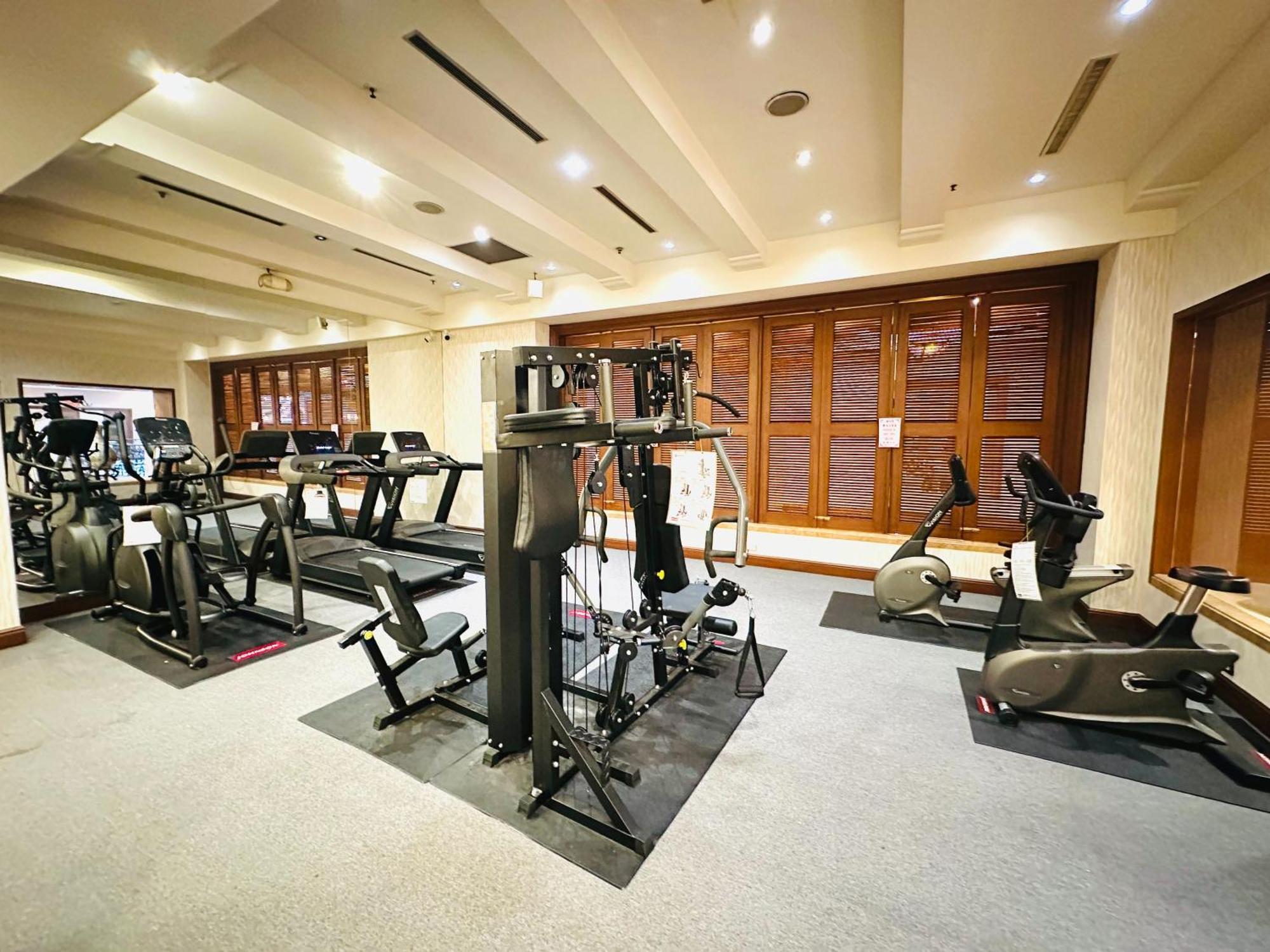 Wei-Yat Grand Hotel Tainan Buitenkant foto