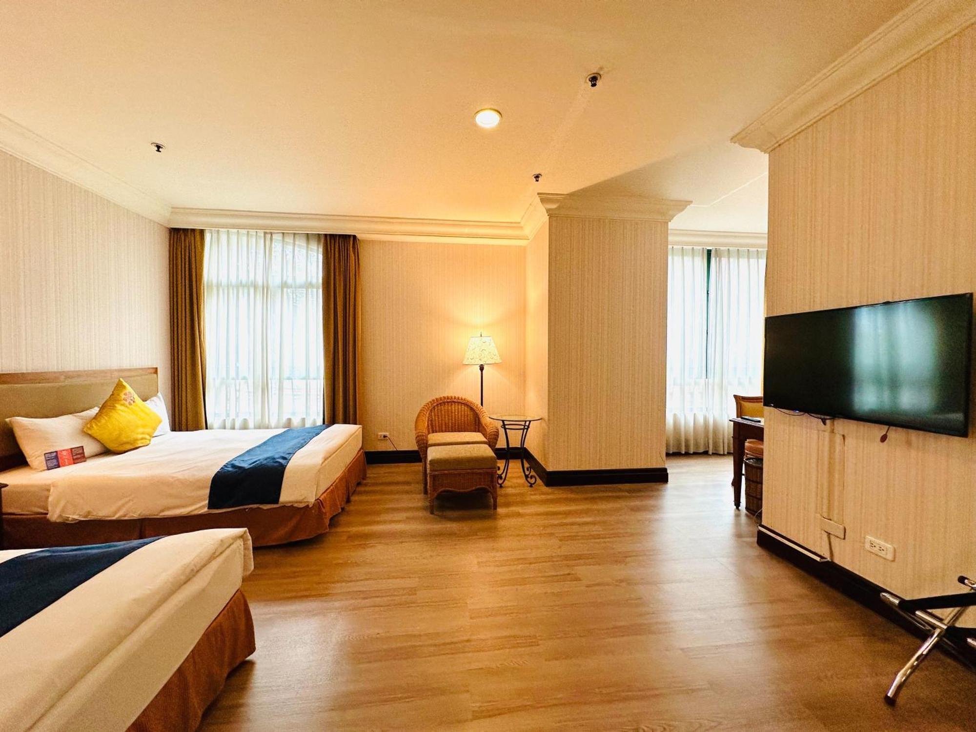 Wei-Yat Grand Hotel Tainan Buitenkant foto