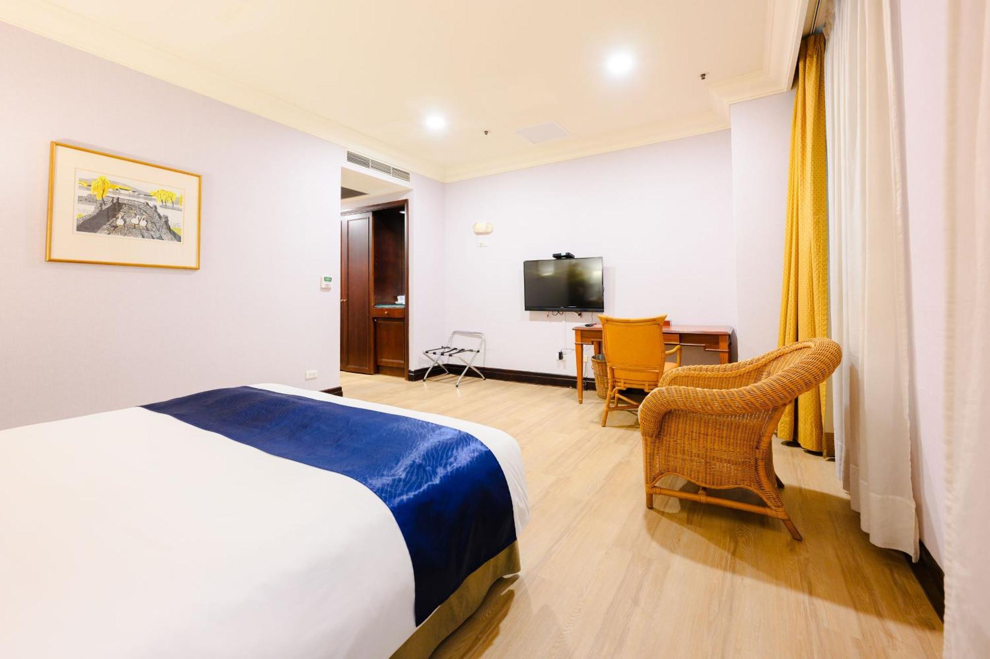 Wei-Yat Grand Hotel Tainan Buitenkant foto