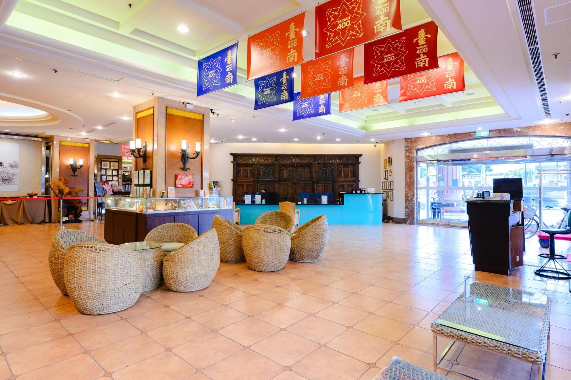 Wei-Yat Grand Hotel Tainan Buitenkant foto