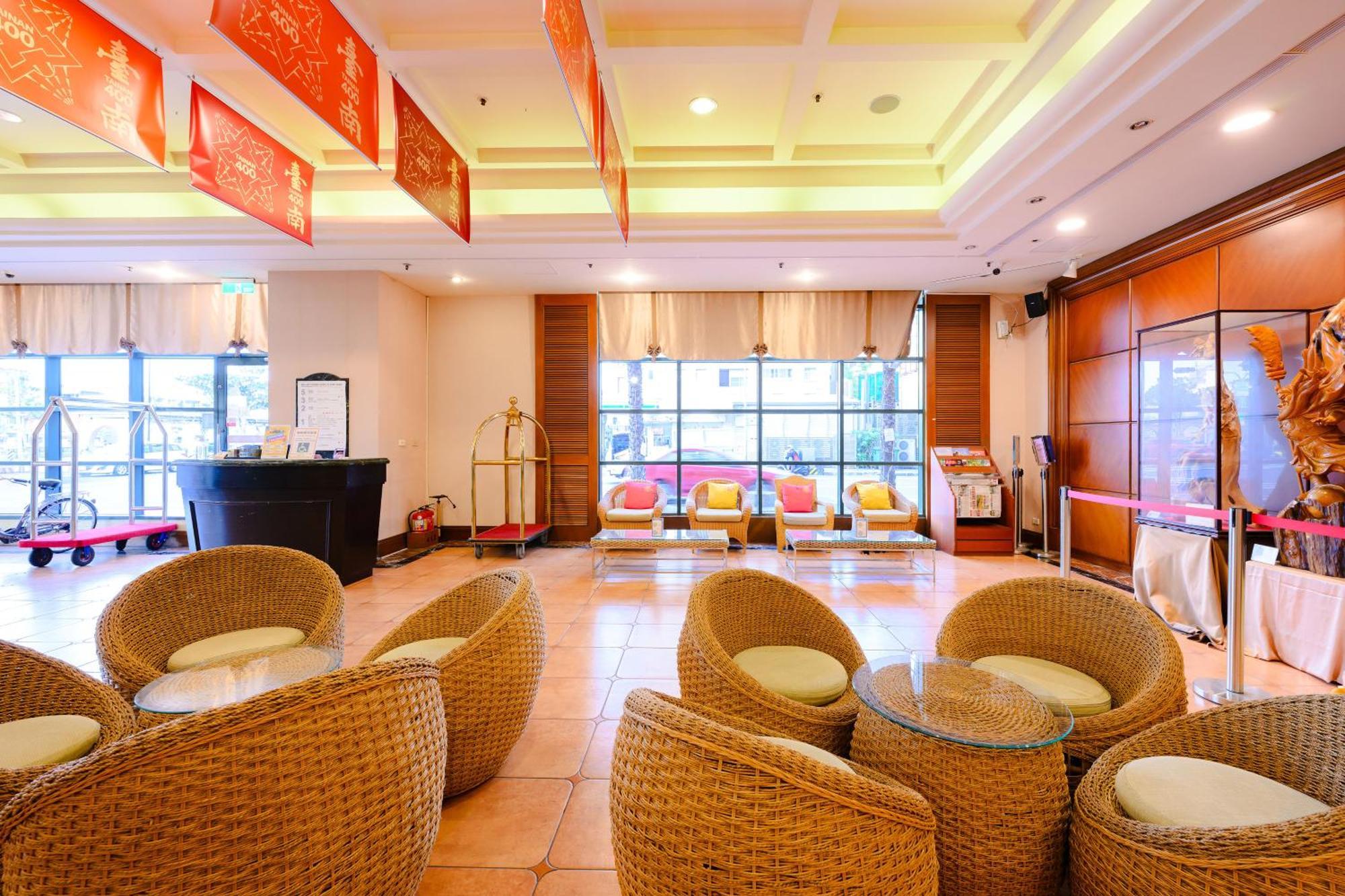 Wei-Yat Grand Hotel Tainan Buitenkant foto