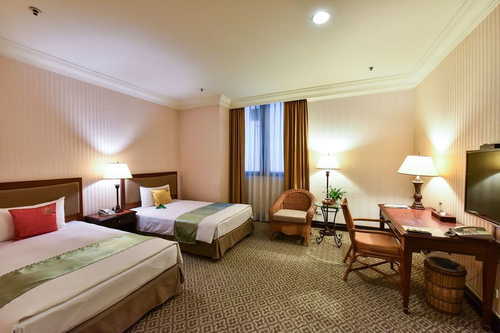 Wei-Yat Grand Hotel Tainan Buitenkant foto
