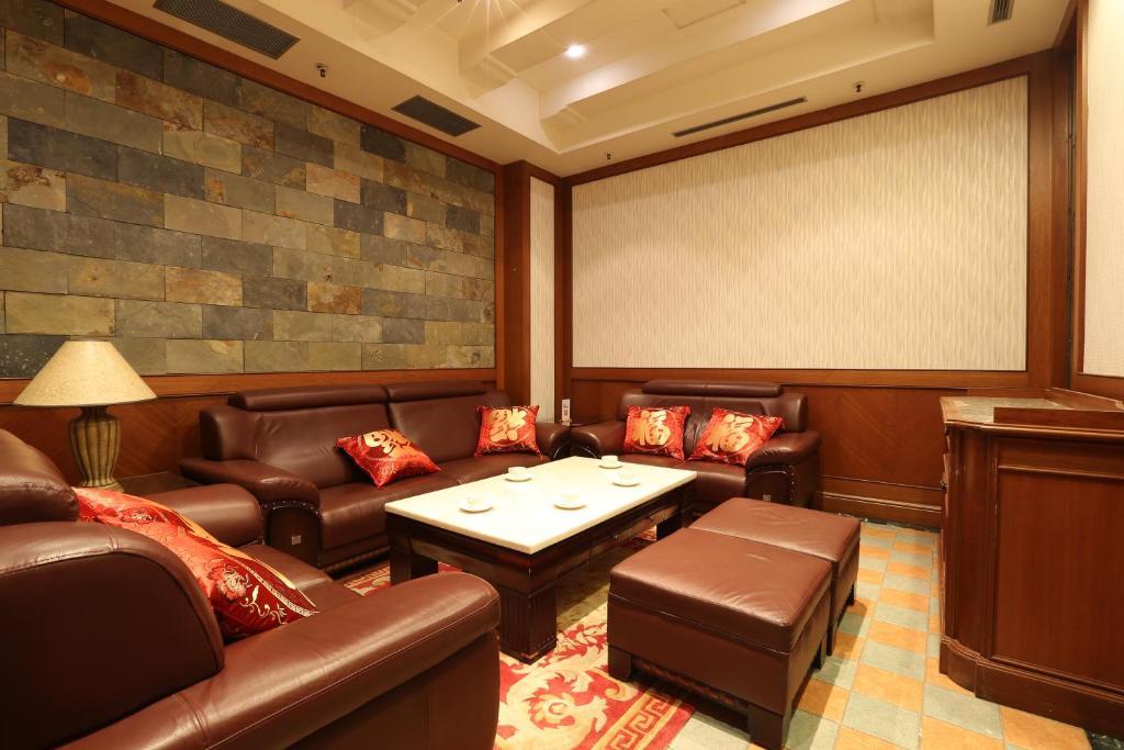 Wei-Yat Grand Hotel Tainan Buitenkant foto