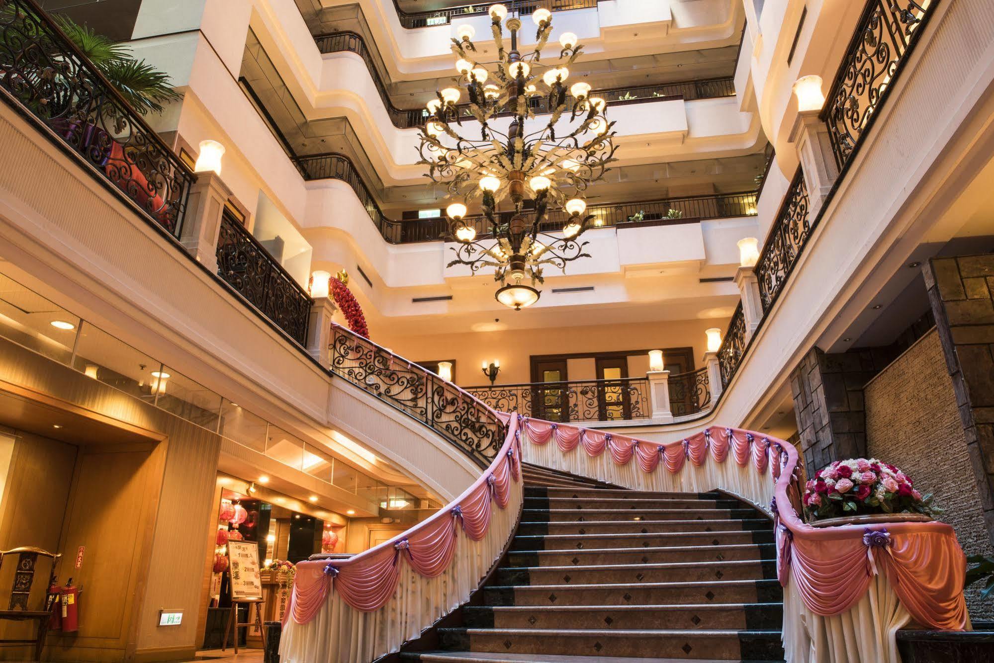 Wei-Yat Grand Hotel Tainan Buitenkant foto