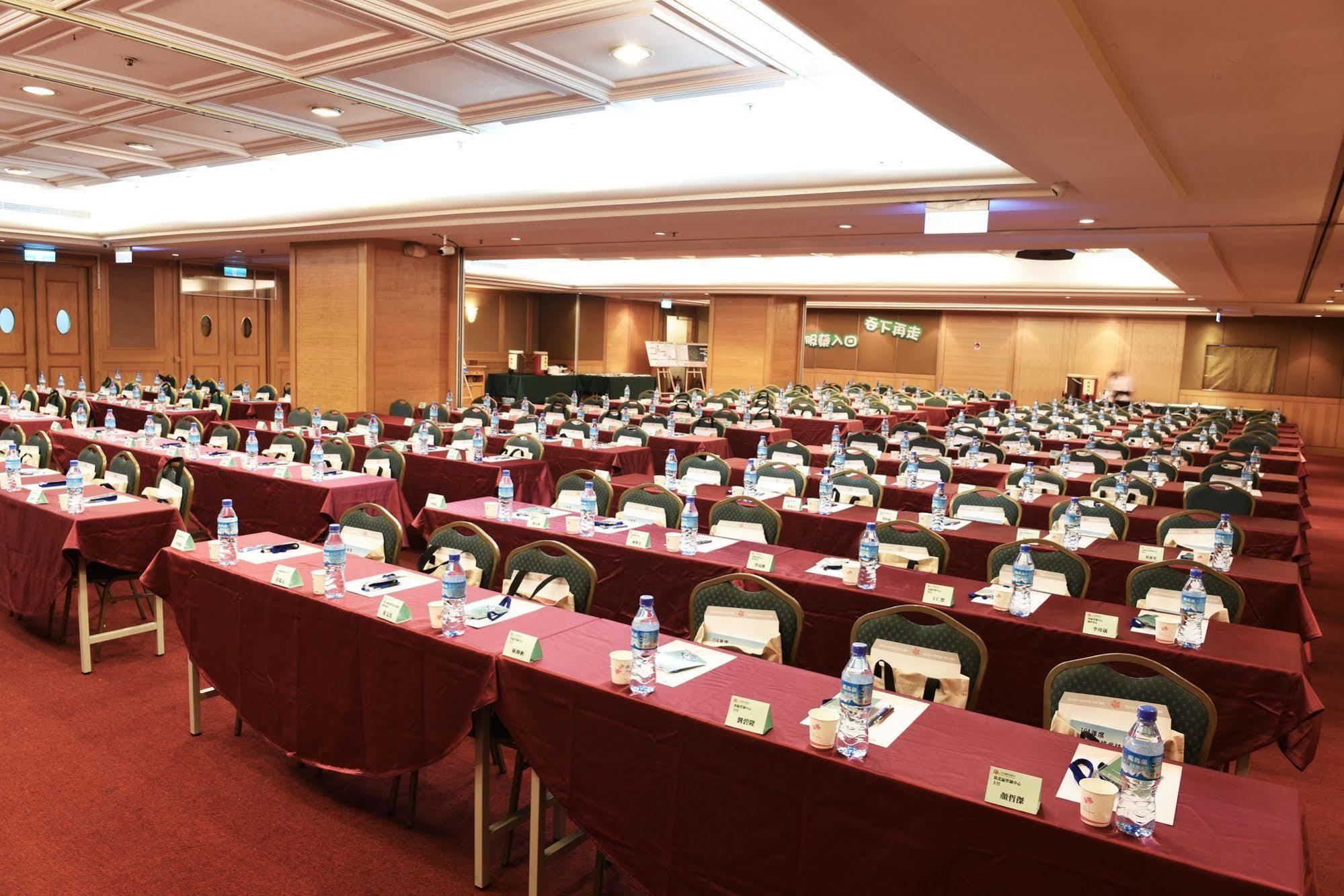 Wei-Yat Grand Hotel Tainan Buitenkant foto
